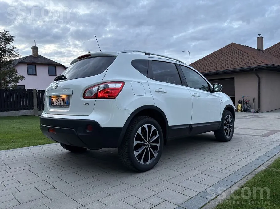 Nissan Qashqai 2012 photo 5