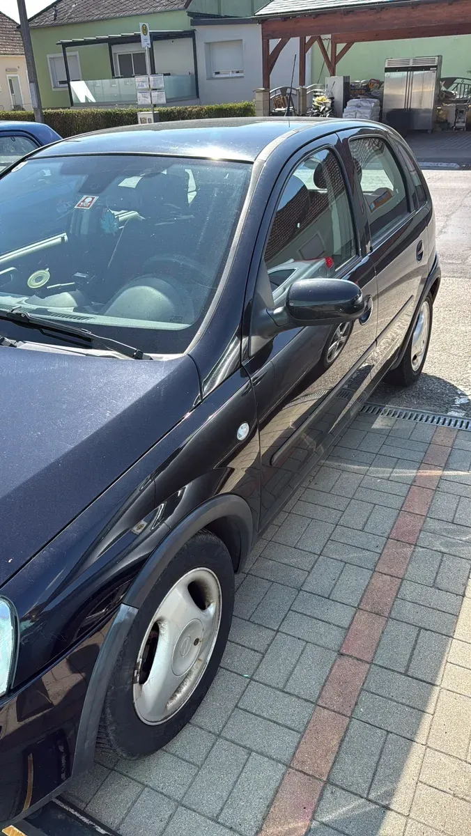 Opel Corsa 2005 photo 2