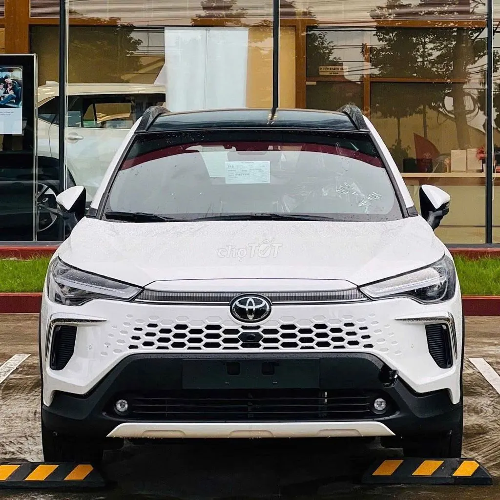 Toyota Corolla Cross 2026 photo 2