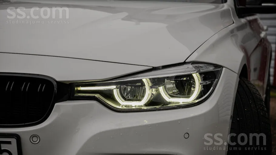 BMW 335I 2013 photo 4