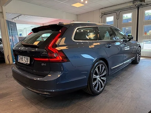Volvo V90 2023 photo 3