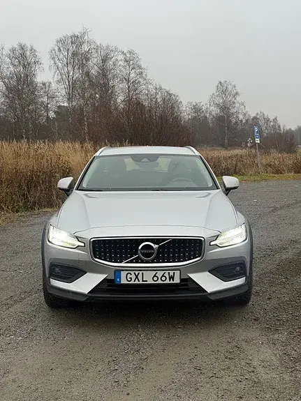 Volvo V60 Cross Country 2021 photo 4