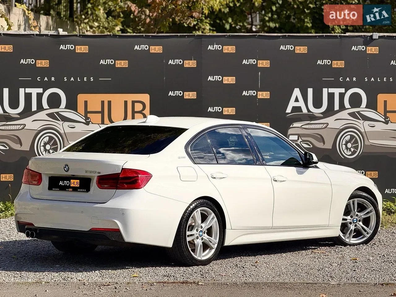 BMW 3 Series 2017 photo 5