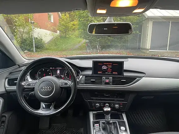 Audi A6 2012 photo 4