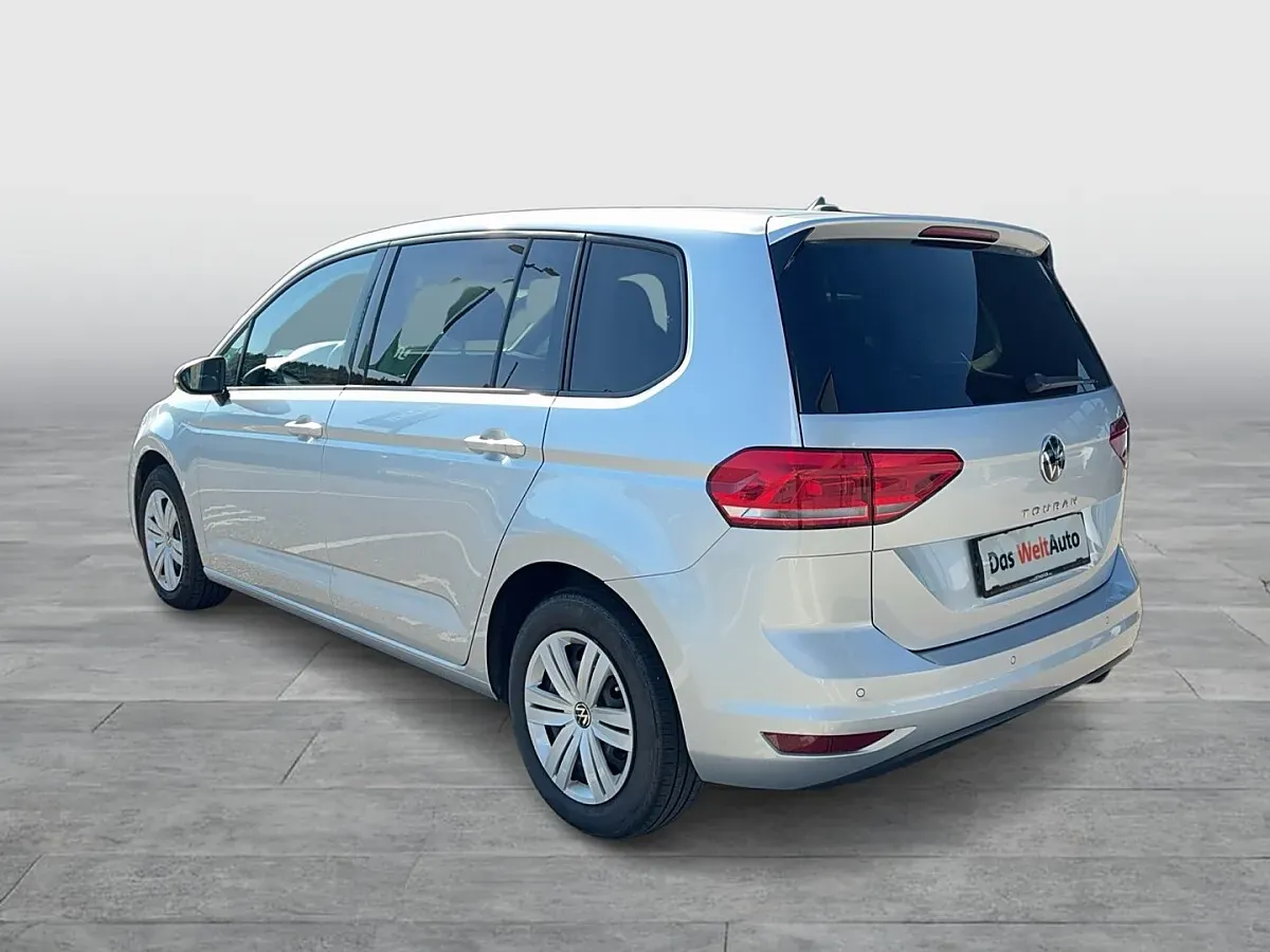Volkswagen Touran 2023 photo 3
