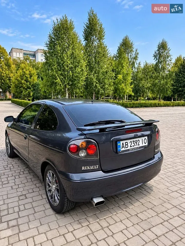 Renault Megane 2000 photo 2