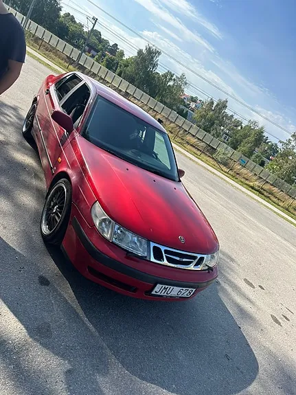 Saab 9-5 1998 photo 2