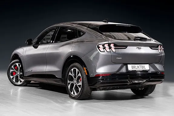 Ford Mustang Mach-E 2023 photo 2