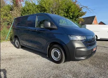 Volkswagen T7 2025 photo 3