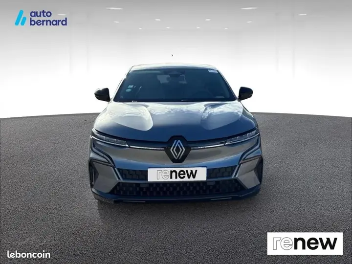 Renault Megane 2022 photo 2
