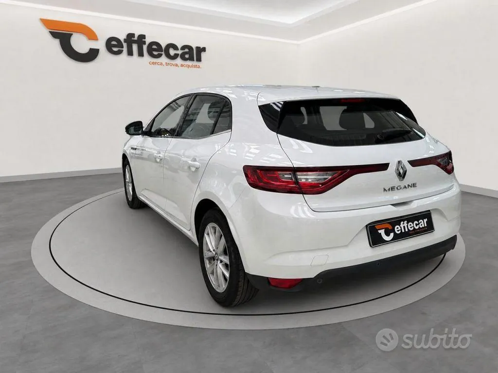Renault Megane 2018 photo 4