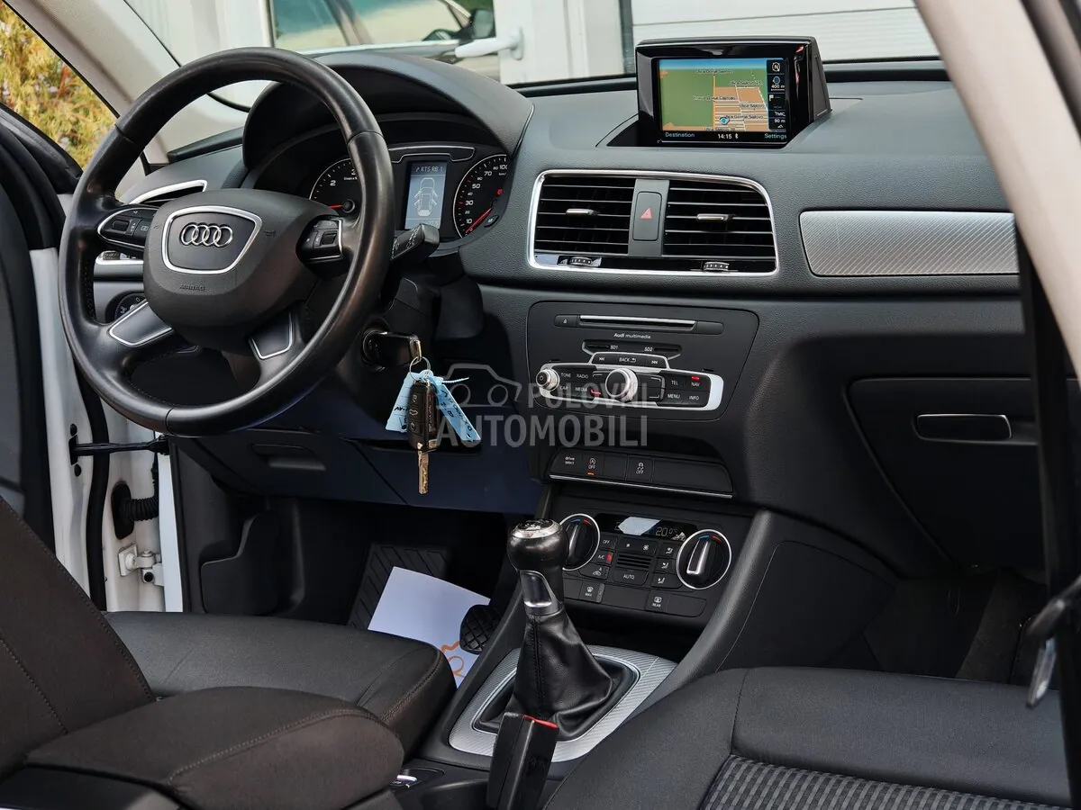 Audi Q3 2015 photo 2