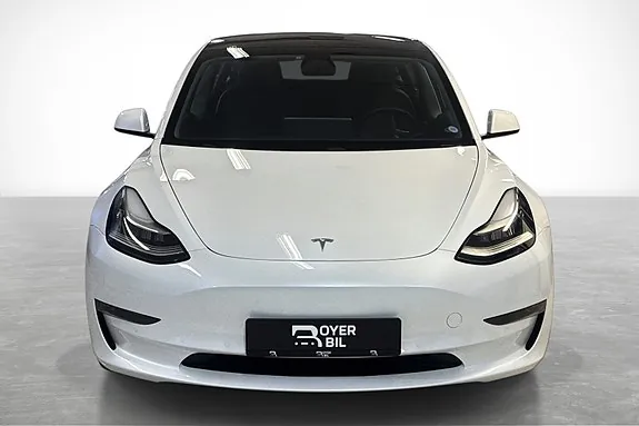 Tesla Model 3 2021 photo 2