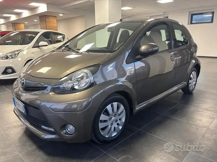 Toyota Aygo 2012 photo 4