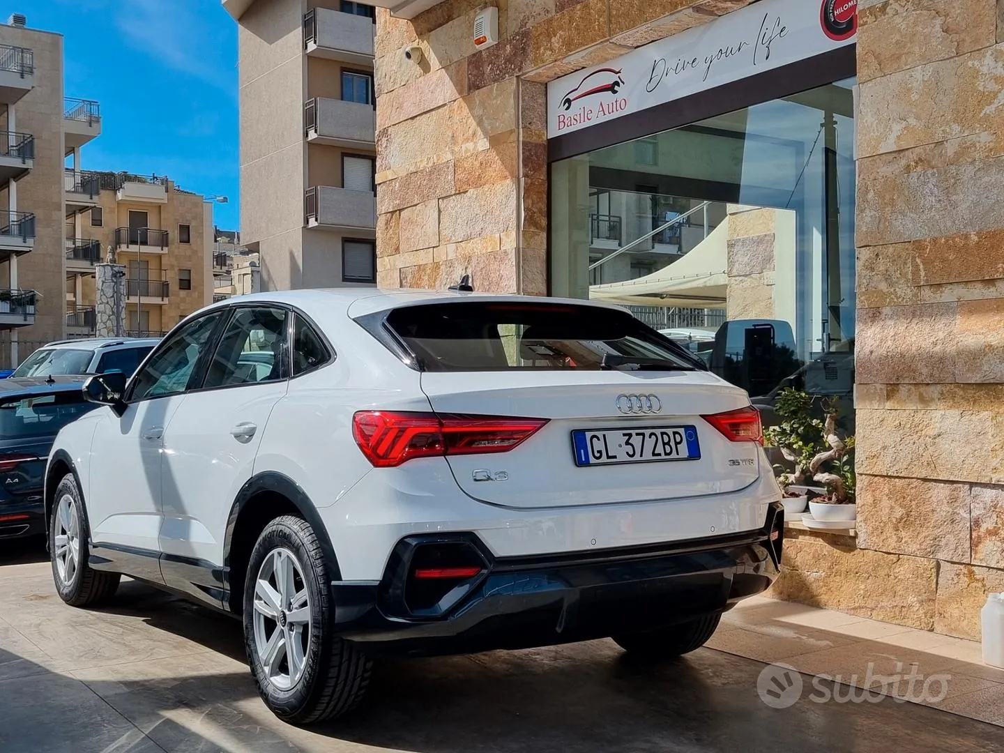 Audi Q3 2022 photo 3
