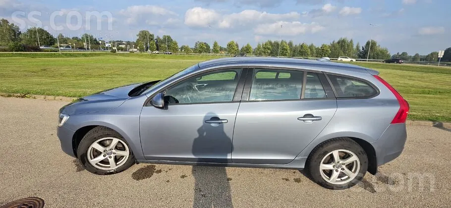 Volvo V60 2017 photo 3