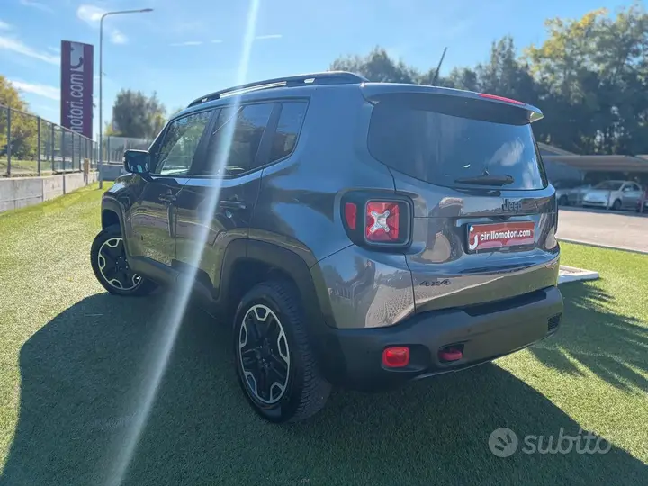 Jeep Renegade 2016 photo 4
