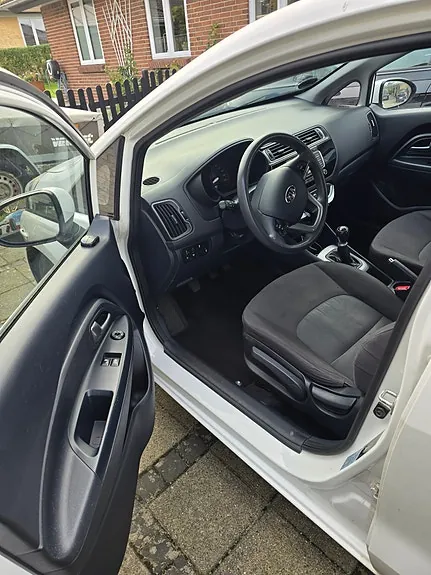 Kia Rio 2016 photo 4