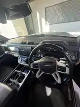 Land Rover Defender 2022 photo 4