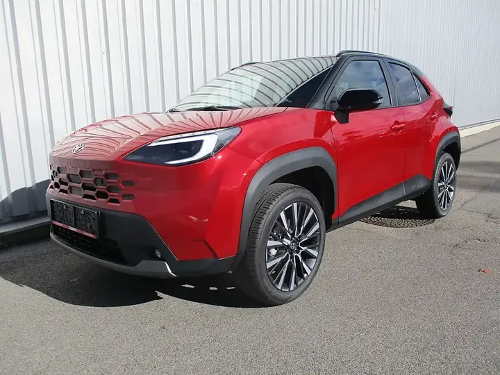 Toyota Yaris Cross photo 2