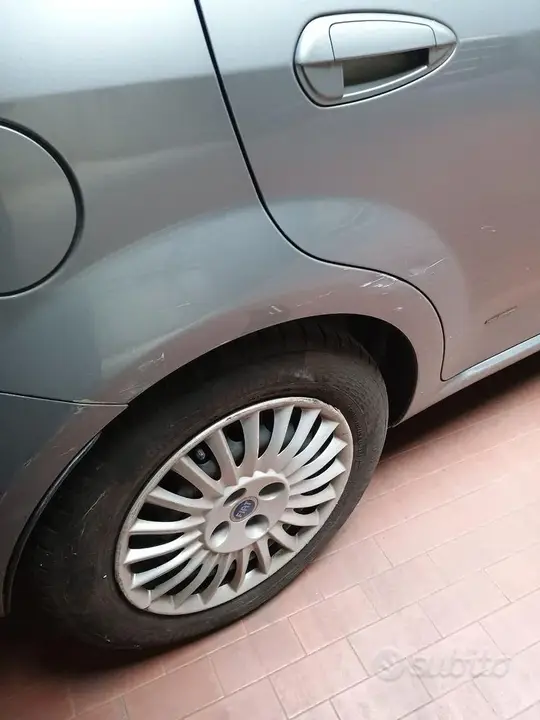 Fiat Grande Punto 2007 photo 4