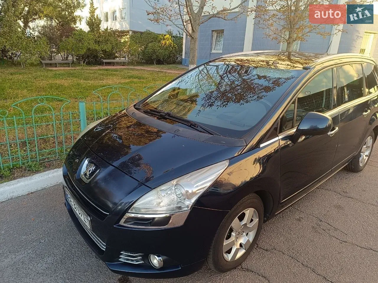 Peugeot 5008 2011 photo 5