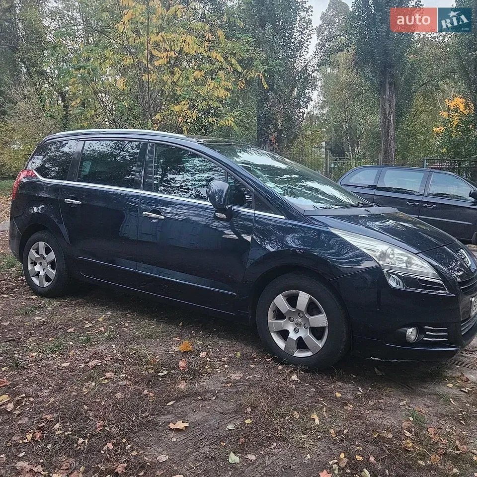 Peugeot 5008 2011 photo 3