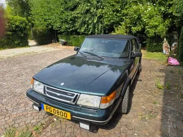 Saab 900