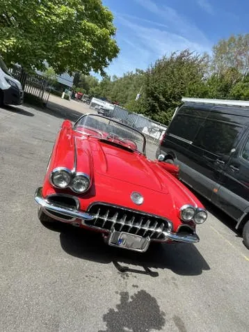 Chevrolet Corvette C1 1960 photo 3