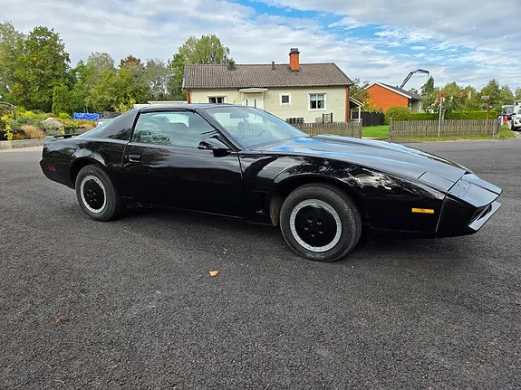 Pontiac Trans Am 1984 photo 4