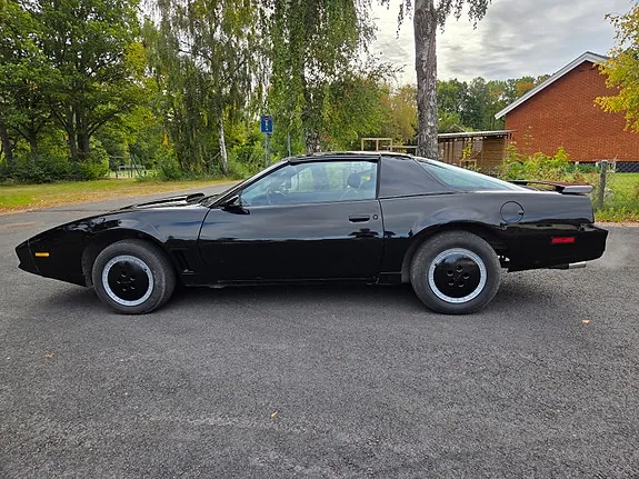 Pontiac Trans Am 1984 photo 3