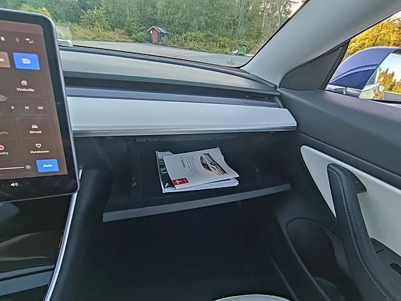 Tesla Model 3 2019 photo 4