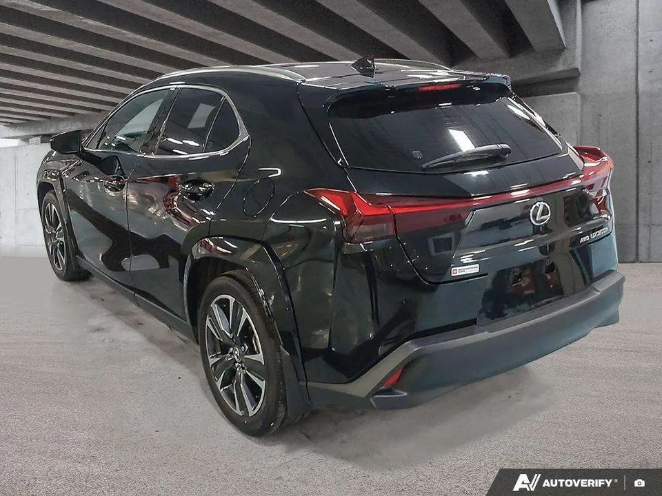 Lexus Ux 2025 photo 4