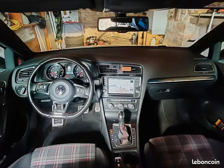 Volkswagen Golf 2015 photo 3