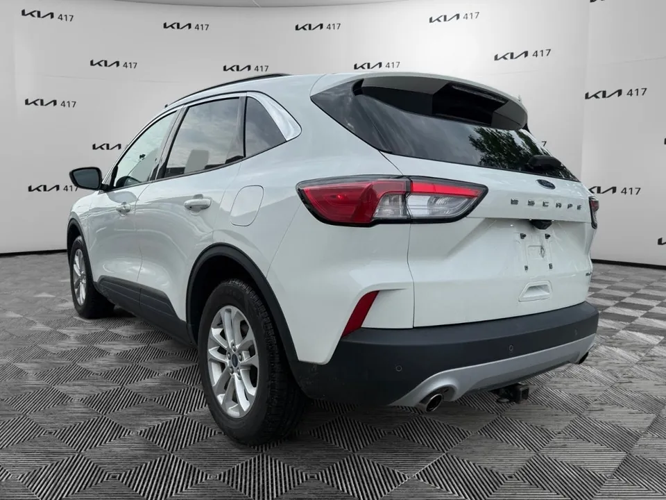 Ford Escape 2022 photo 3