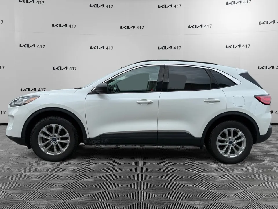 Ford Escape 2022 photo 2