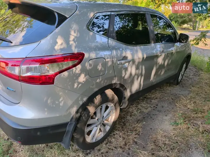 Nissan Qashqai 2014 photo 4