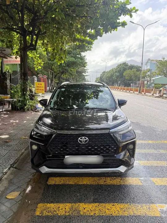 Toyota Veloz Cross
