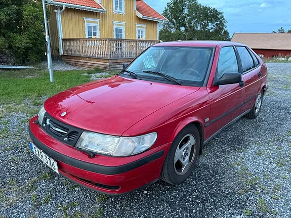 Saab 9-3 1999 photo 2