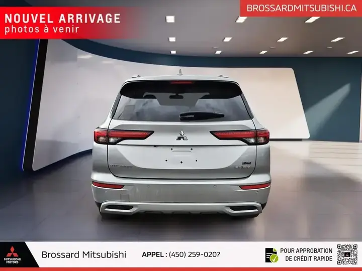 Mitsubishi Outlander 2023 photo 3