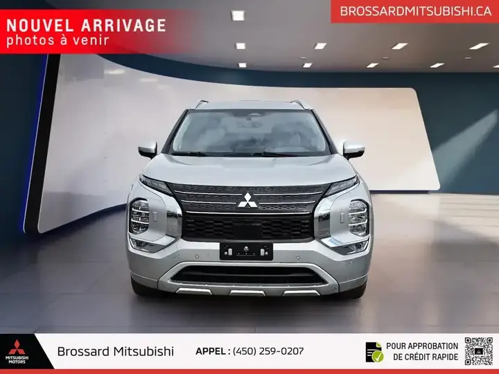 Mitsubishi Outlander 2023 photo 2