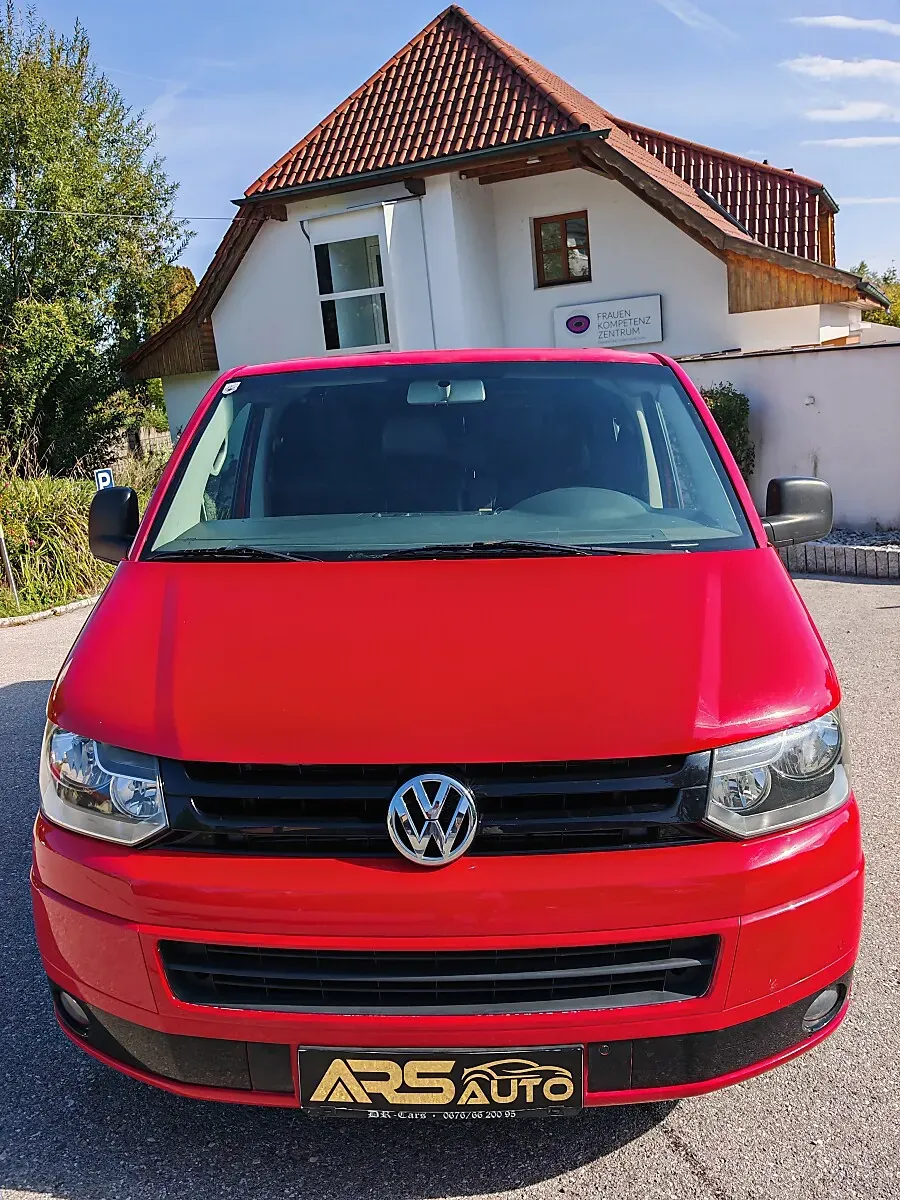 Volkswagen T5 2004 photo 2
