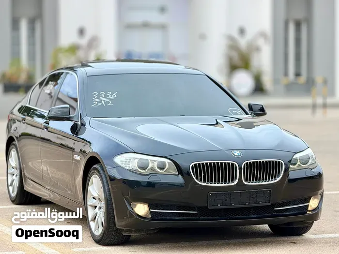 BMW 5 Series 2012 photo 2