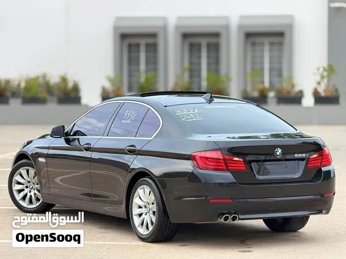 BMW 5 Series 2012 photo 3