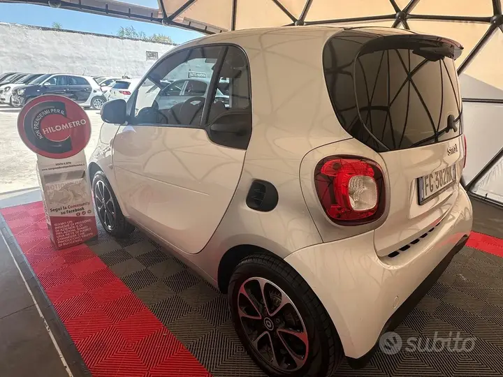 Smart Fortwo 2016 photo 4
