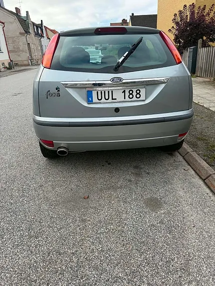 Ford Focus 2004 photo 2