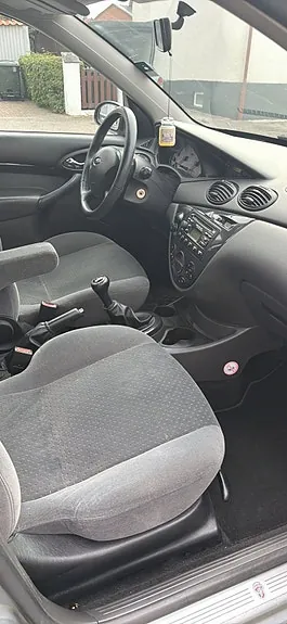 Ford Focus 2004 photo 3