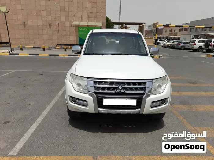 Mitsubishi Pajero 2016 photo 3
