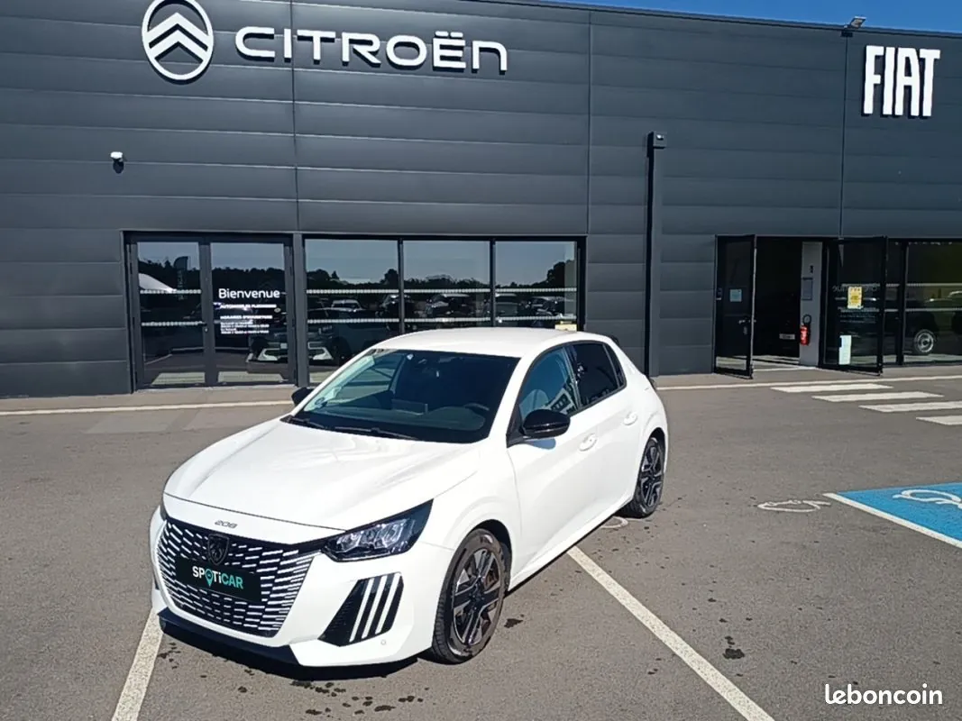 Peugeot 208 2024 photo 3