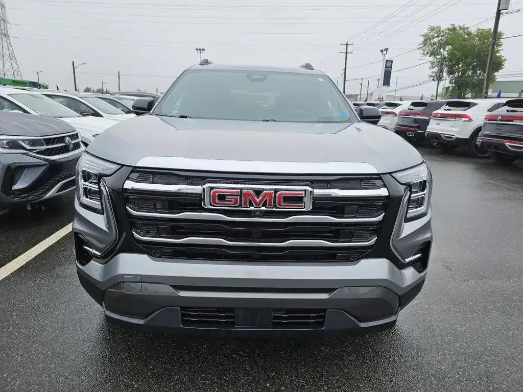 GMC Terrain 2026 photo 2